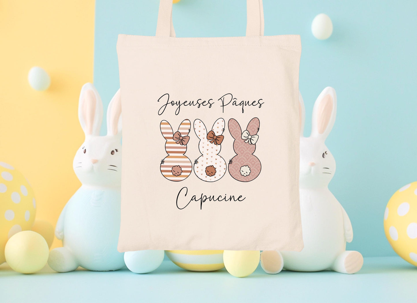Tote bag Pâques personnalisé motif lapin et arc-en-ciel, sac chasse aux œufs en jute naturel avec prénom - Collection Pâques 2025 Mahelia Design
