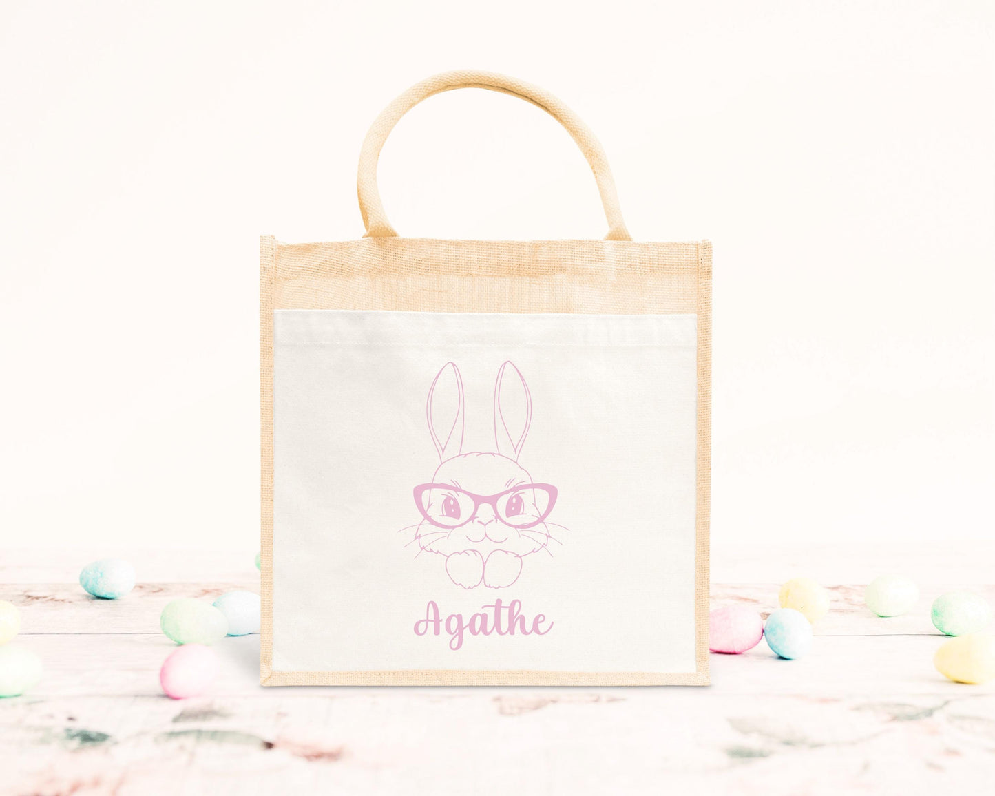 Cabas Pâques personnalisé motif lapin et fleurs roses, grand sac chasse aux œufs en jute naturel enfant - Collection Pâques Mahelia Design