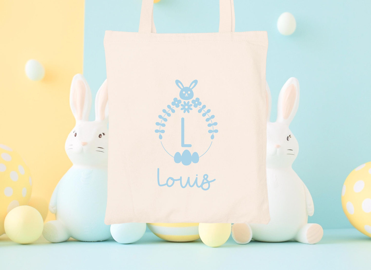 Mini tote bag Pâques personnalisé lapin et fleurs printanières, petit sac chasse aux œufs en jute naturel avec prénom - Collection Pâques Mahelia Design