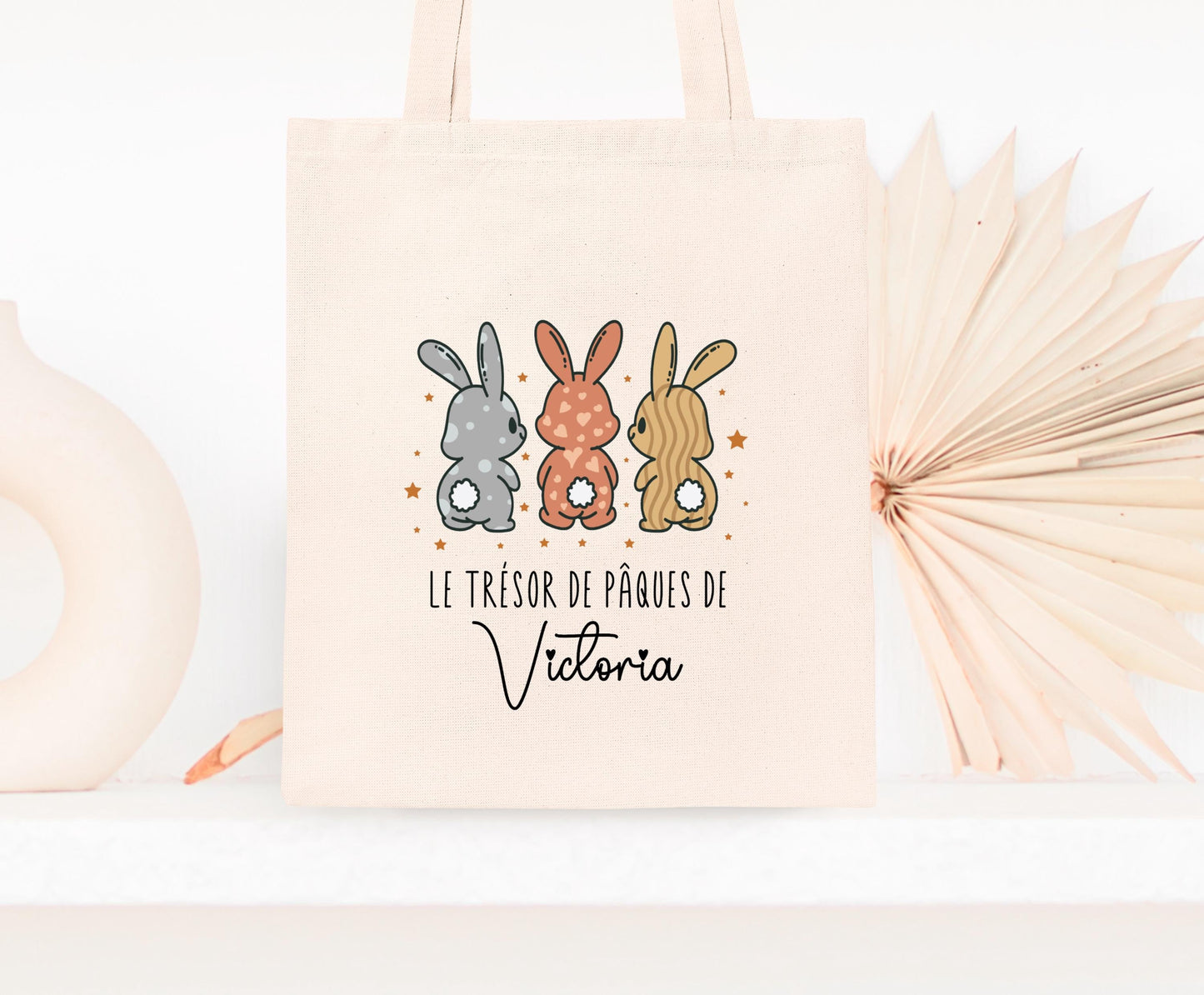 Mini tote bag de Pâques personnalisé trois lapins mignons beige et blanc, trésor de chasse aux œufs pour enfant - Collection Pâques Mahelia Design
