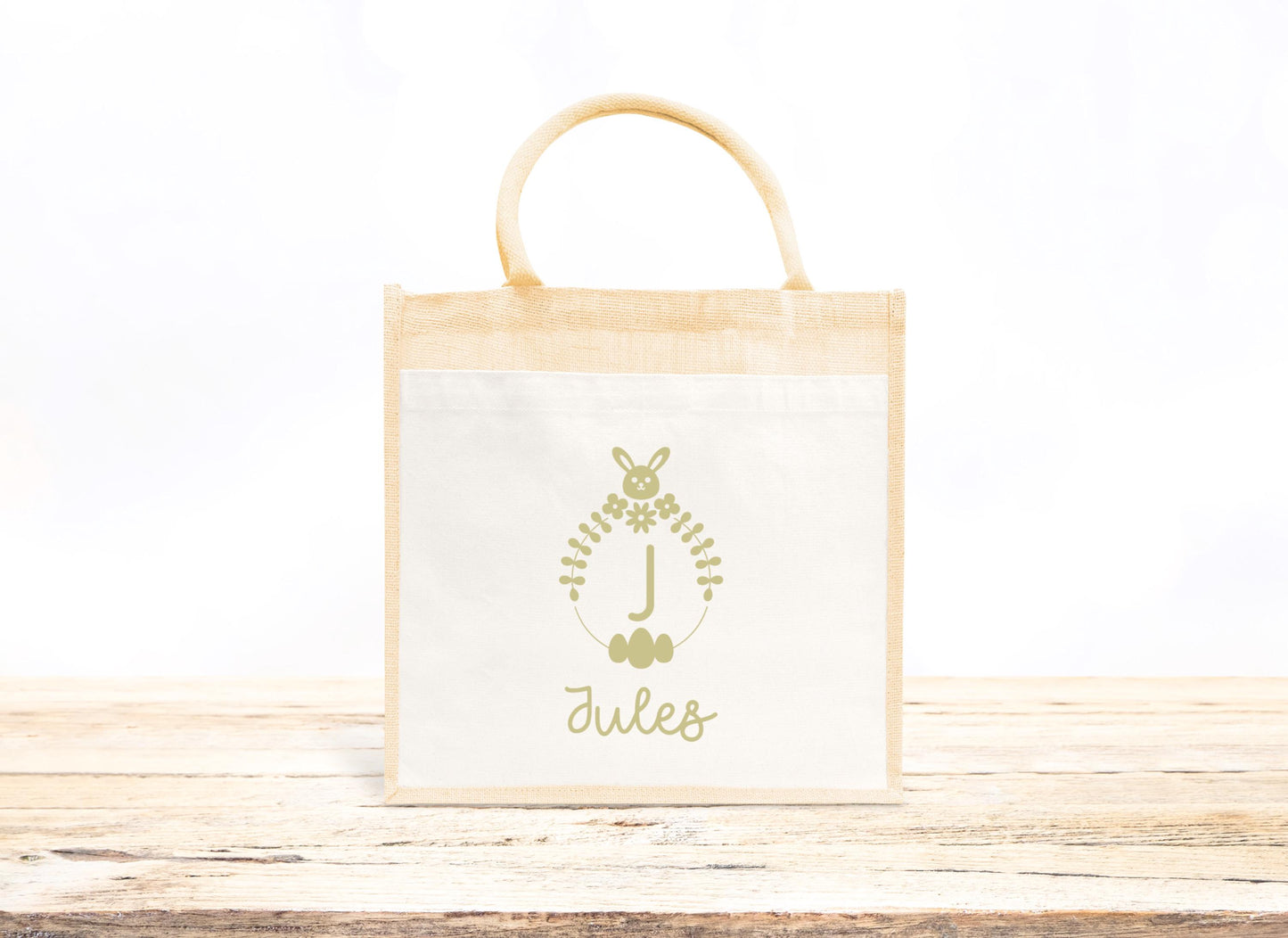 Cabas Pâques personnalisé motif lapin et fleurs printanières, grand sac chasse aux œufs en jute naturel enfant - Collection Pâques Mahelia Design