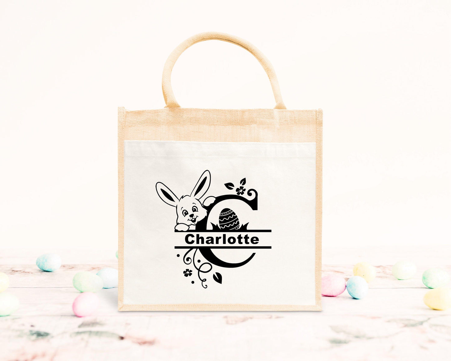 Cabas Pâques personnalisé motif lapin et carotte, grand sac chasse aux œufs en jute naturel enfant - Collection Pâques Mahelia Design