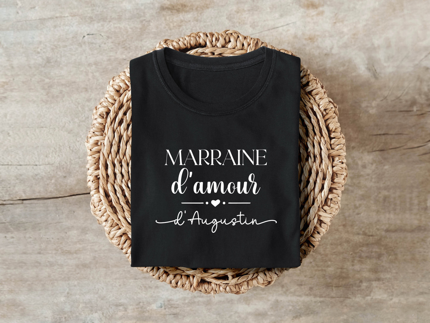T-shirt Marraine d’amour personnalisé – Prénom filleul(e) – Cadeau marraine – Baptême – T-shirt femme – Anniversaire