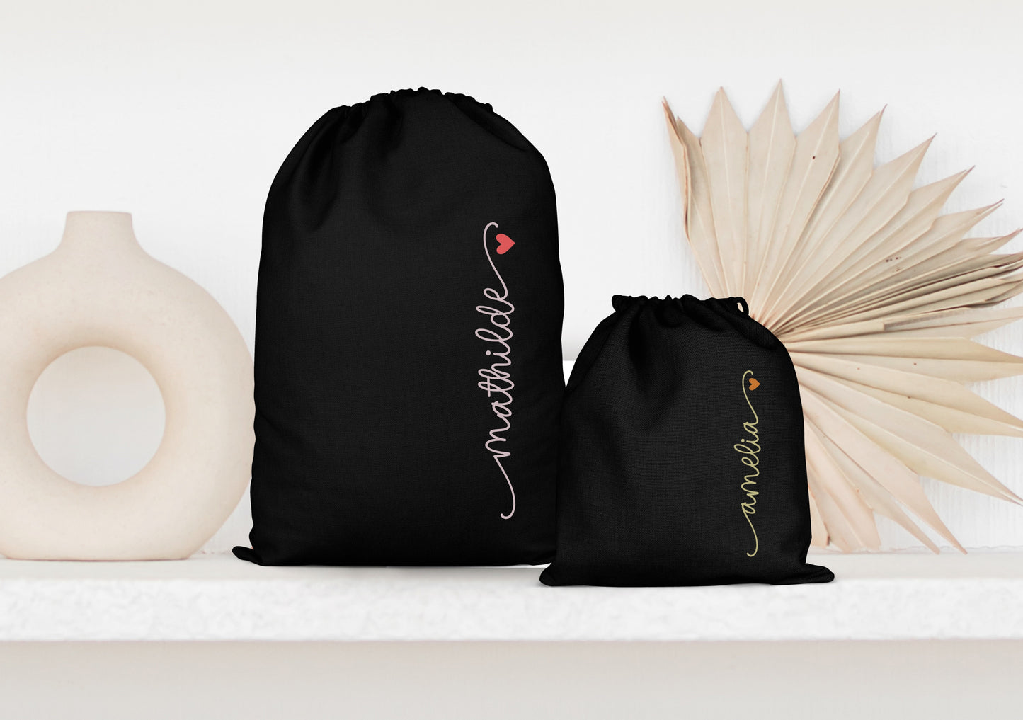 Pochon personnalisé prénom avec petit cœur – Sac cadeau – Rangement – Cadeau personnalisé