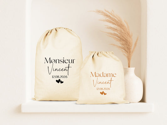 Pochon mariage personnalisé "Monsieur/Madame" + nom & date – Cadeau mariage – Accessoire couple – Souvenir