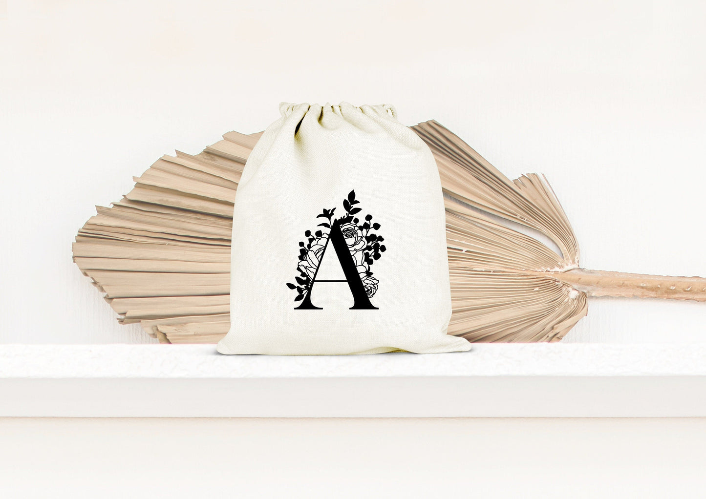 Pochon Monogramme Florale, pochette initiale personnalisée, Idée cadeau maman personnalisé