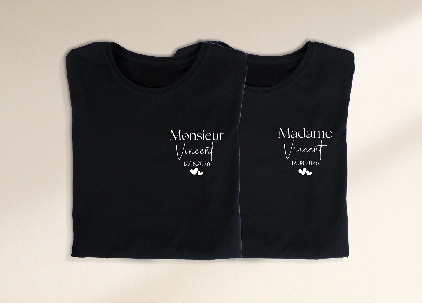 Duo t-shirts couple "Monsieur/Madame" personnalisés nom & date – Cadeau mariage – Tenue mariés – EVJF EVG